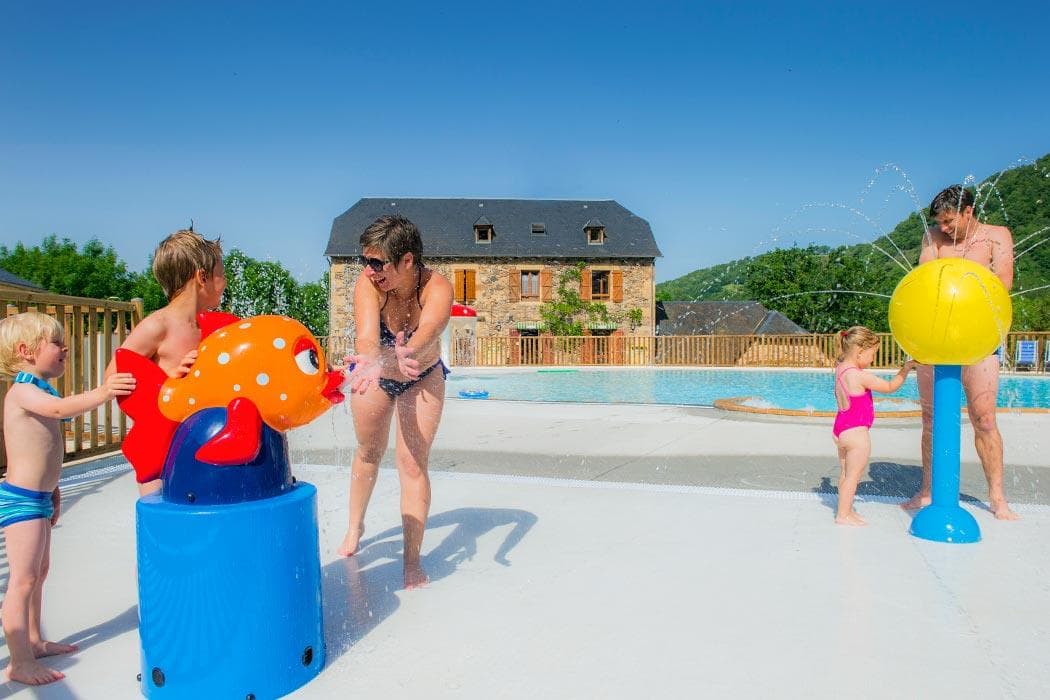 A scenery from Camping Seasonova Les Rives d'Olt et Aubrac