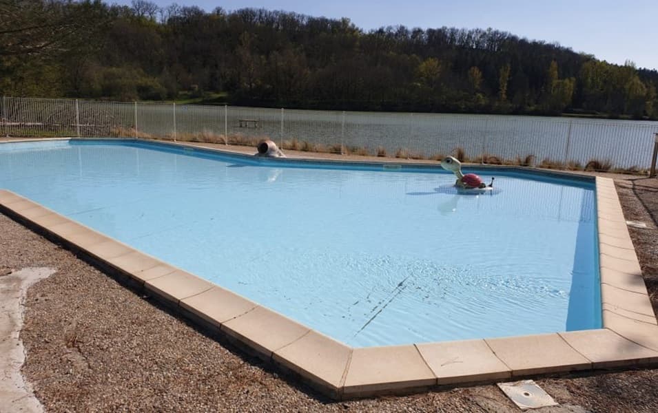 A scenery from Domaine du Lac de Neguenou
