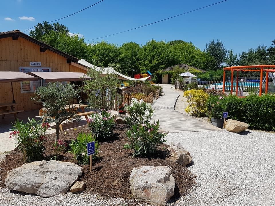 A scenery from Camping LE CLOS LALANDE