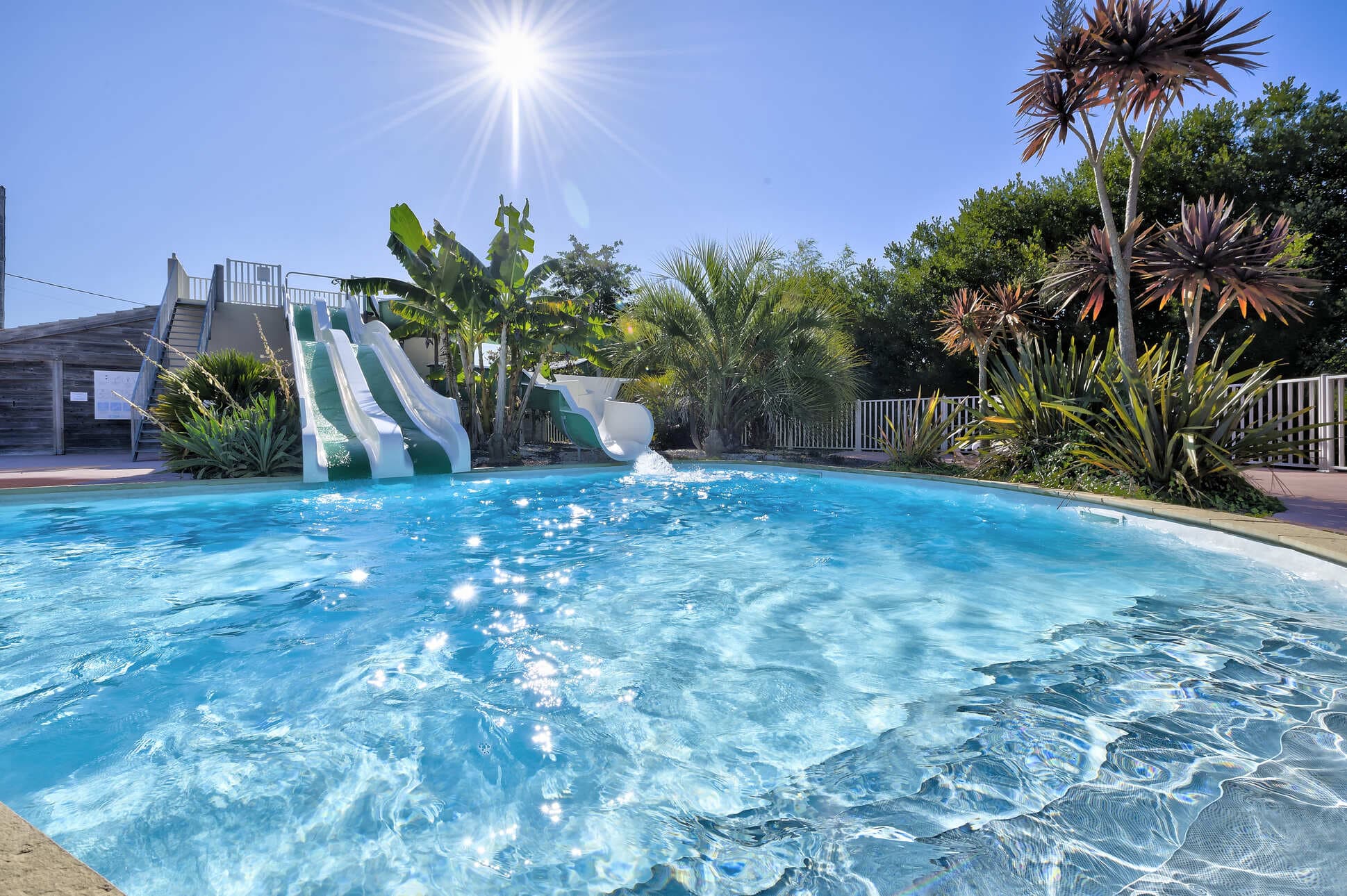 A scenery from Flower Camping La Grande Plage