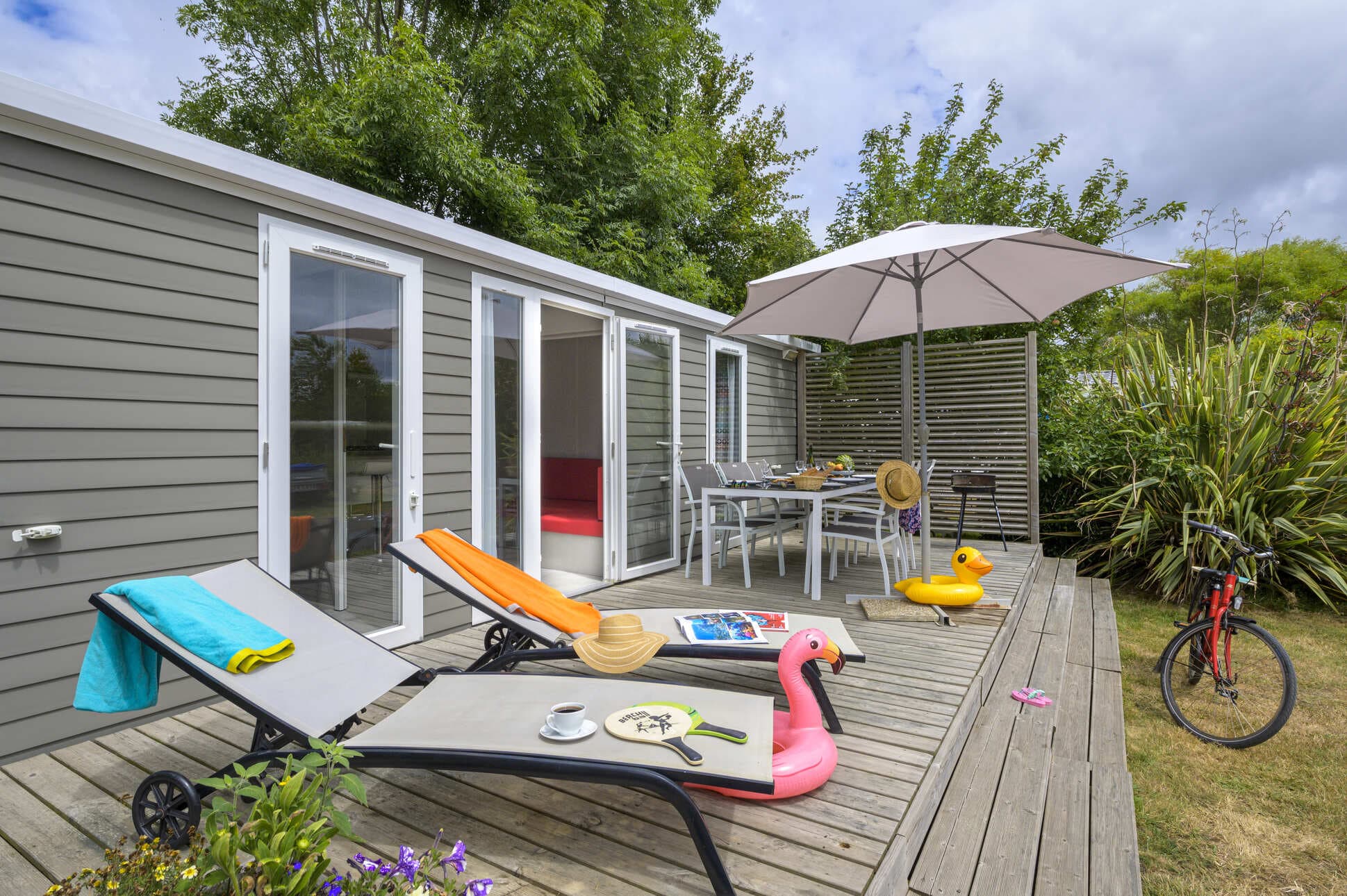 A scenery from Flower Camping La Grande Plage