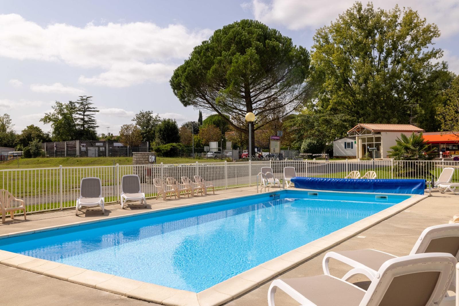A scenery from Camping Saintes Grandes Rives