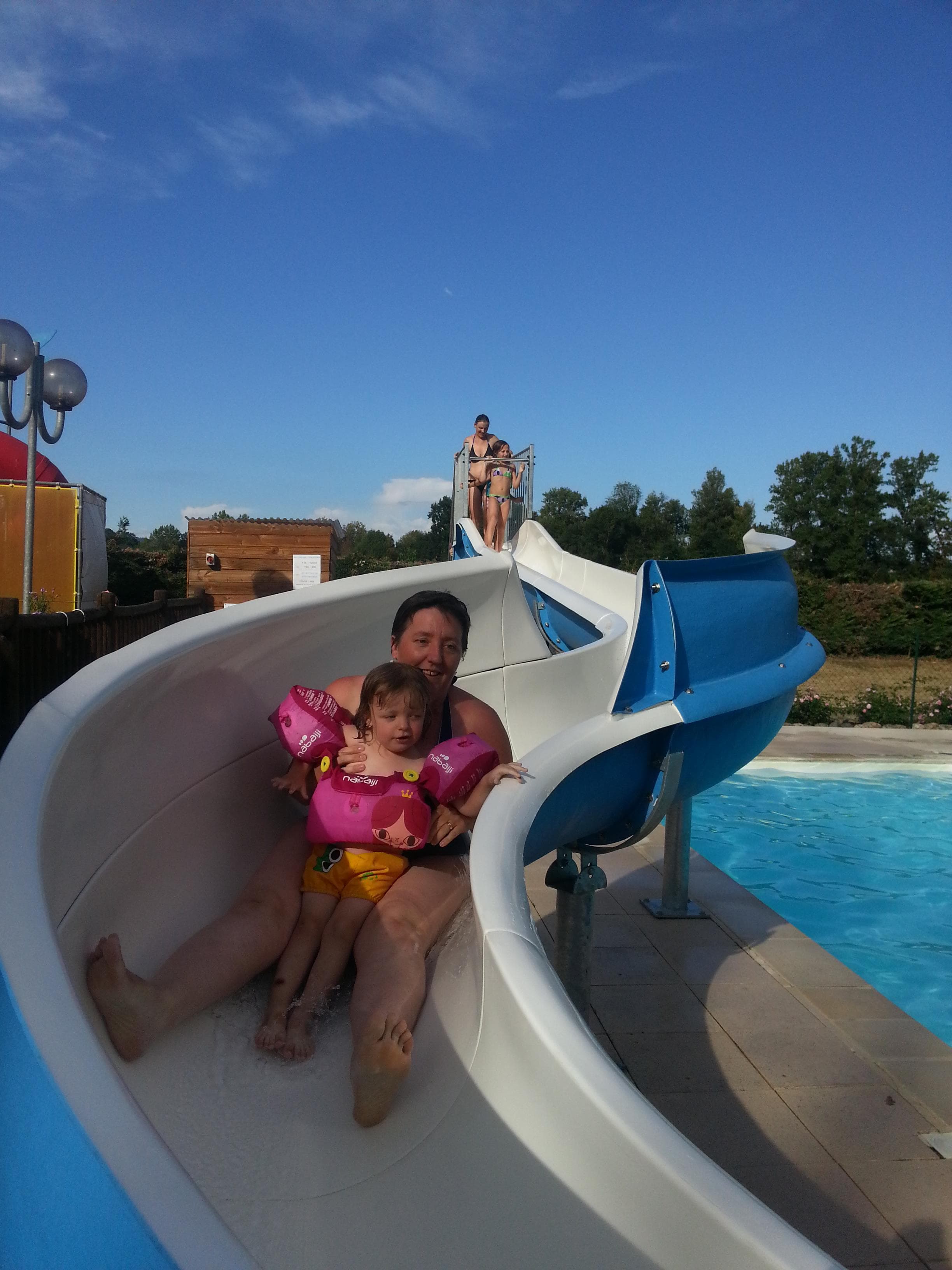 A scenery from Camping LES CHALETS SUR LA DORDOGNE